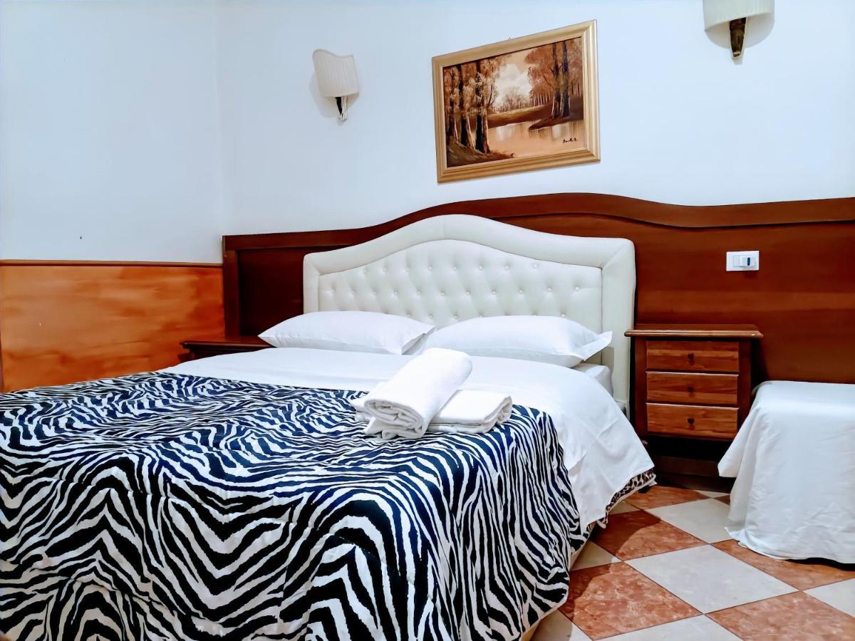 Cattaneo Accomodation Rom Zimmer foto